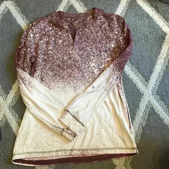 George Tops - Women’s bleached long sleeve